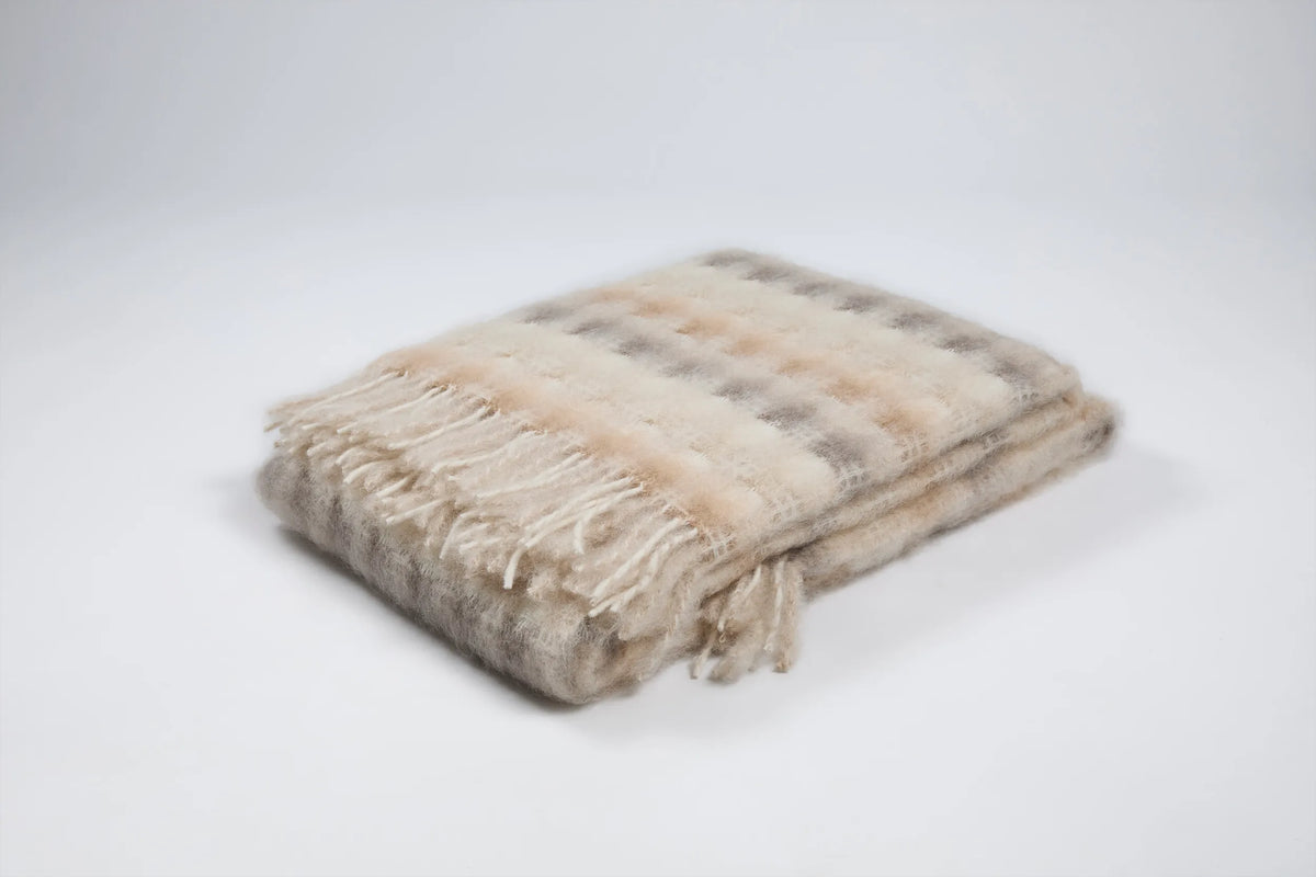Mantas Ezcaray Mia plaid MI-47 in mohair en merinowol, 130x200 cm, handgeweven in Spanje