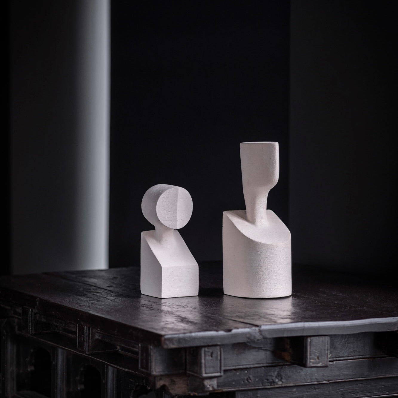 Keramische beelden in wit - The Muses Clio White - Deuxamis